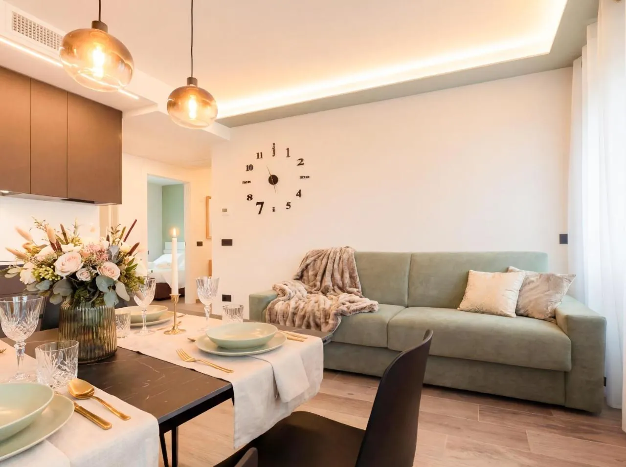 Jacuzzi Luxury Suite in Piazza Garibaldi, Iseo